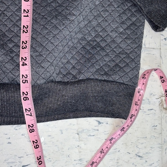 Gray Quilted Sweatshirt and Joggers Set - Picture 6 of 11